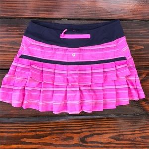 LULULEMON “SET THE PACE” SKIRT